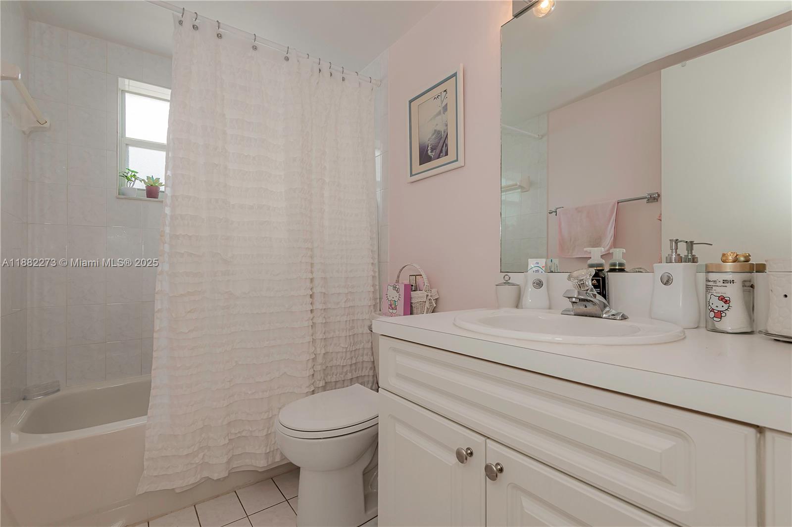 POINT LAKE CONDO VII - Residential