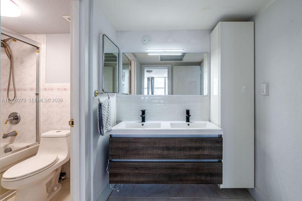 PARKER TOWER CONDO - Residential