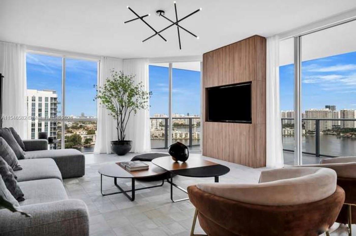 MARINA PALMS RESIDENCES S - Residential