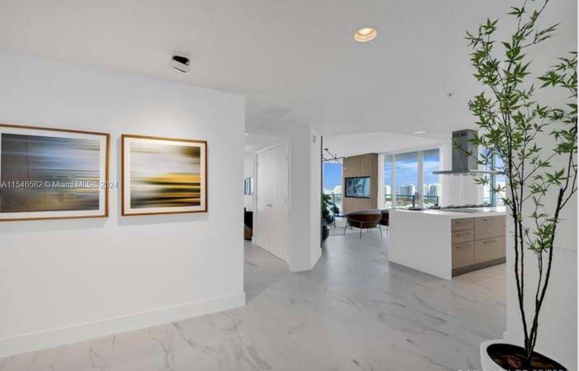 MARINA PALMS RESIDENCES S - Residential