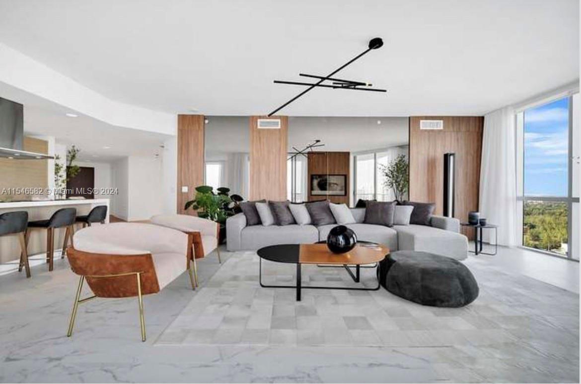 MARINA PALMS RESIDENCES S - Residential