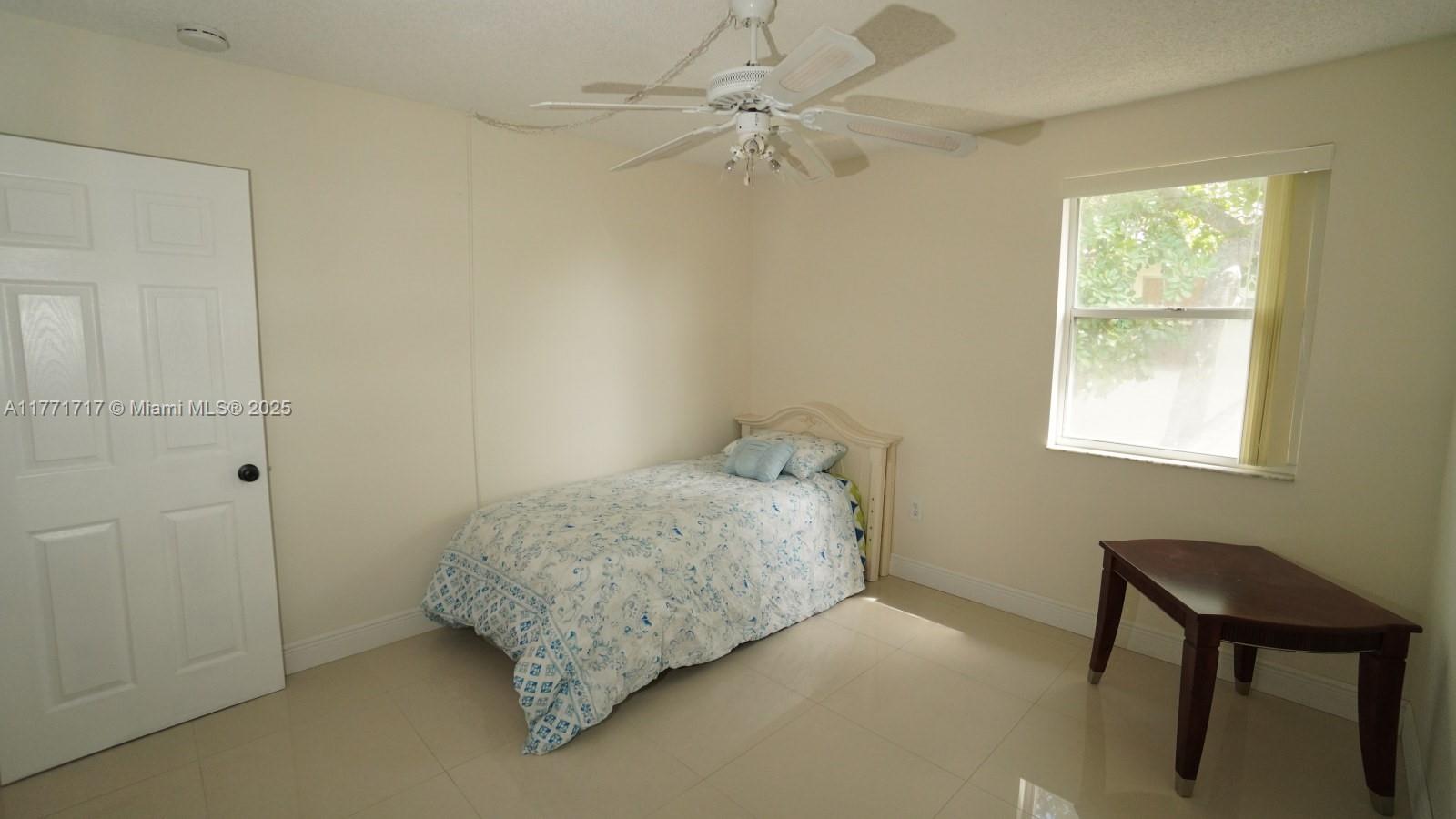 PEMBROKE POINTE - Residential