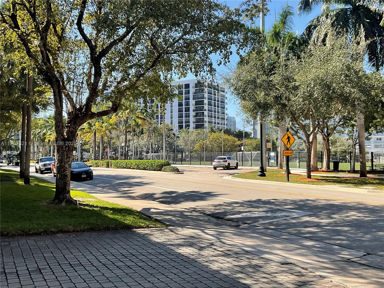 LE CARTIER CONDO - Residential