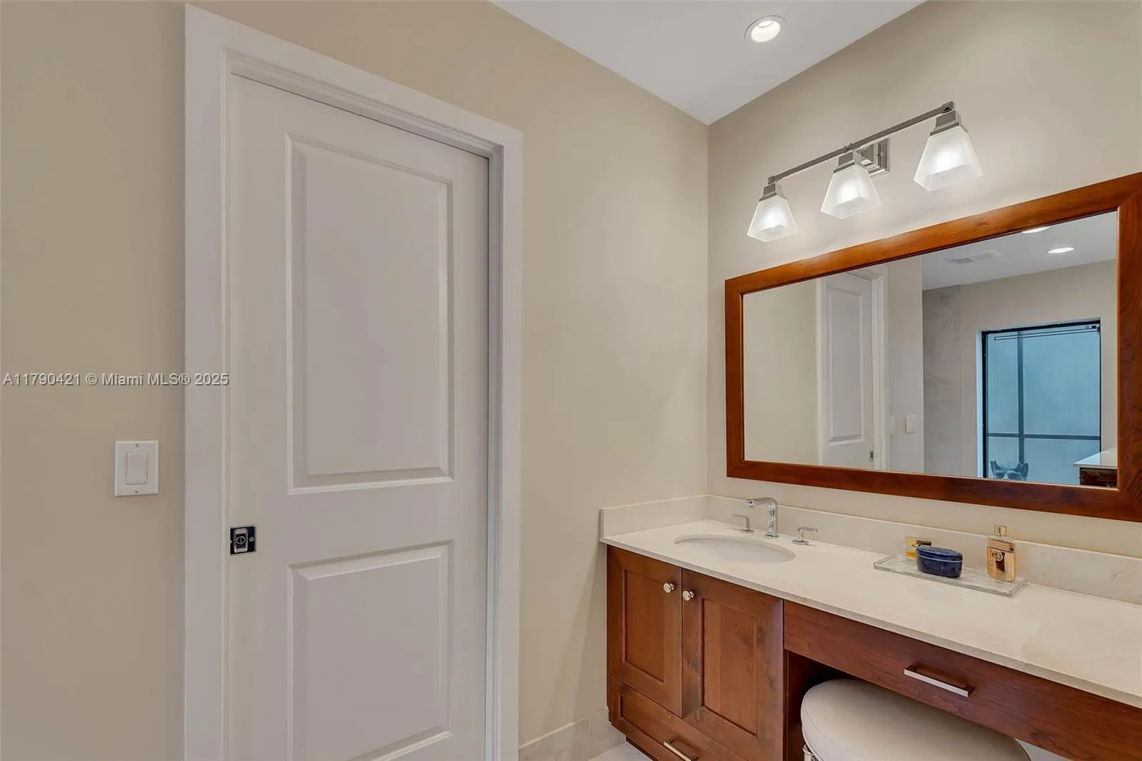 Palmetto Bay, Florida 33157, United States, 4 Bedrooms Bedrooms, ,2 BathroomsBathrooms,Residential,Active,116616