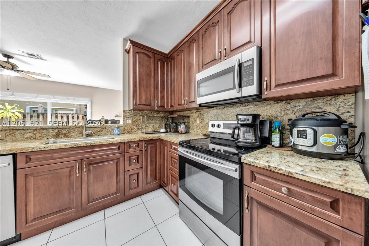 16138 Emerald Cove Rd