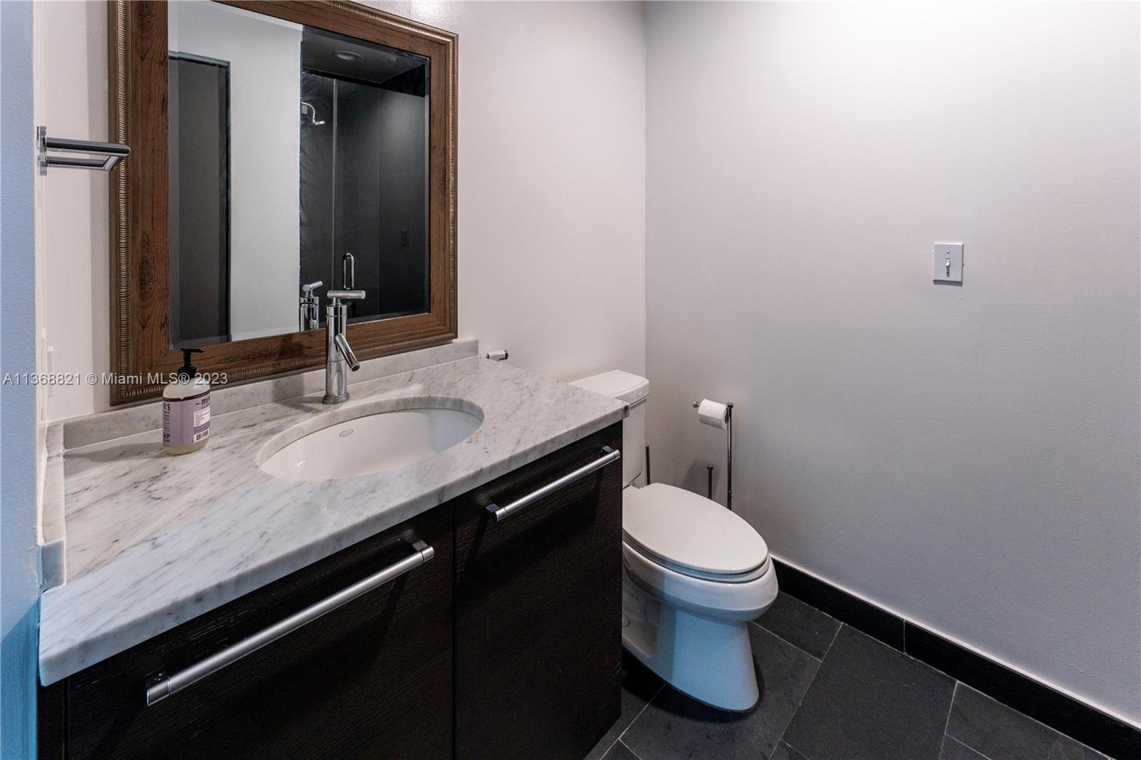 900 BISCAYNE BAY CONDO - Residential Lease