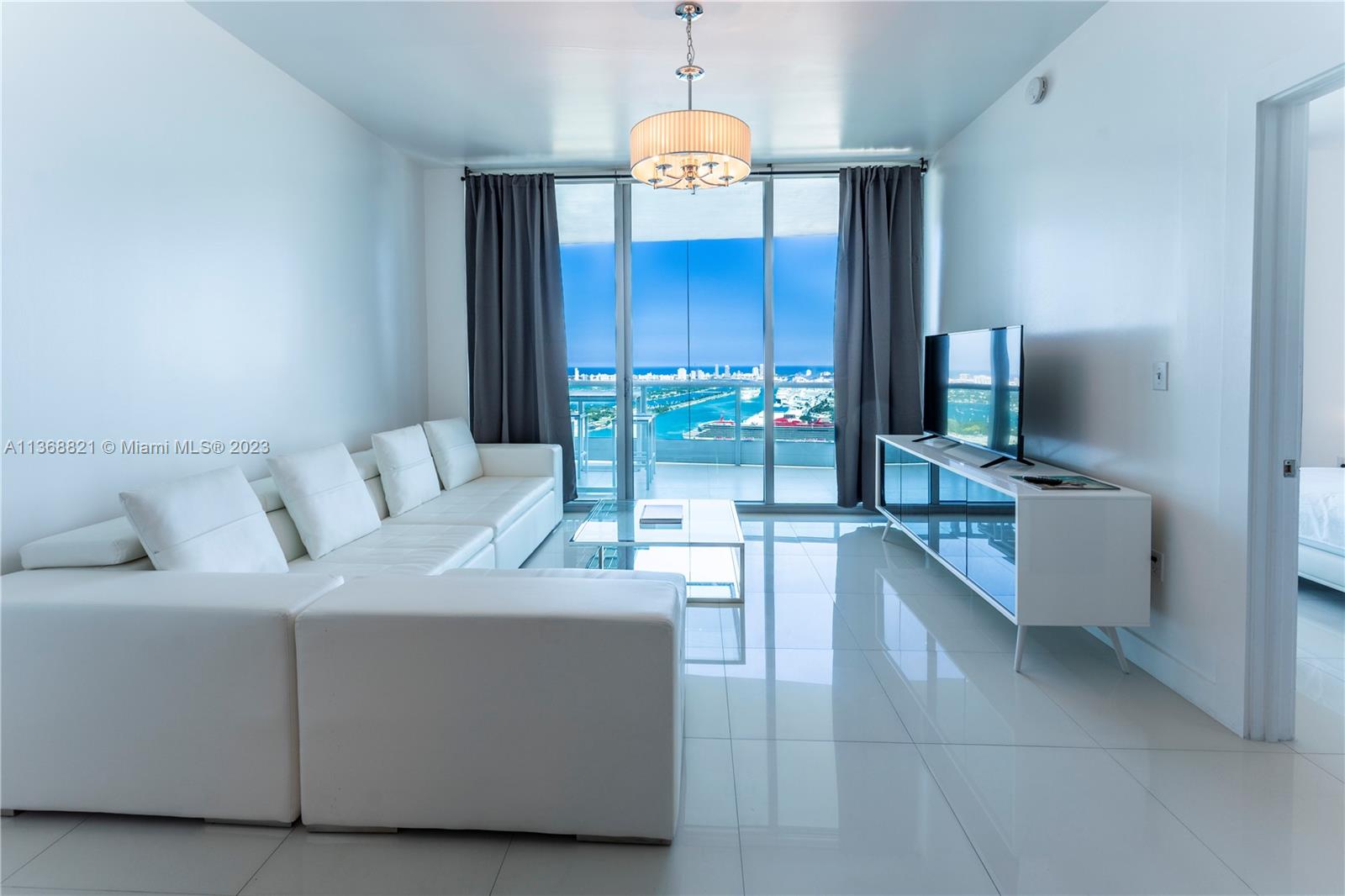 900 BISCAYNE BAY CONDO - Residential Lease