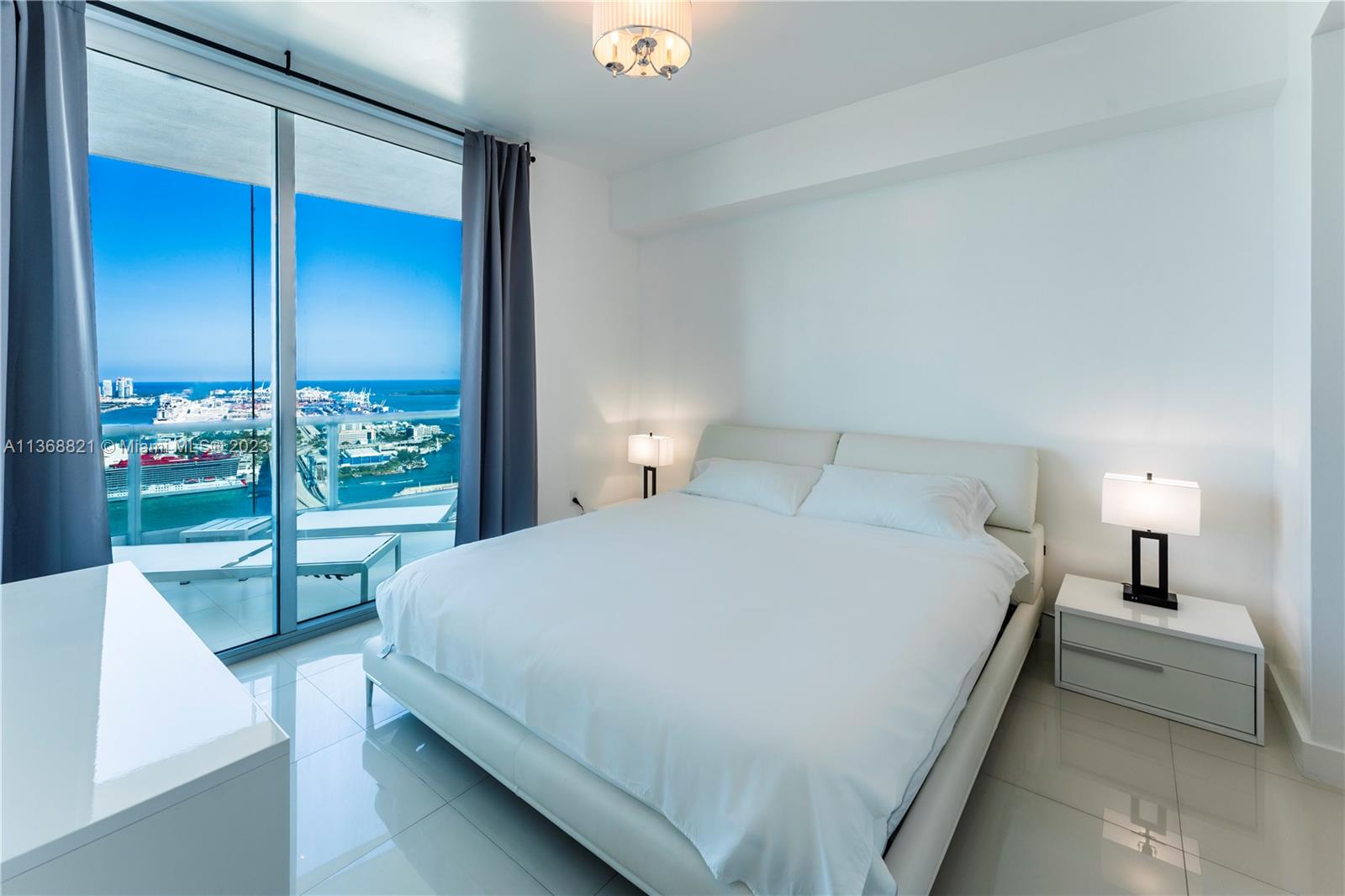 900 BISCAYNE BAY CONDO - Residential Lease