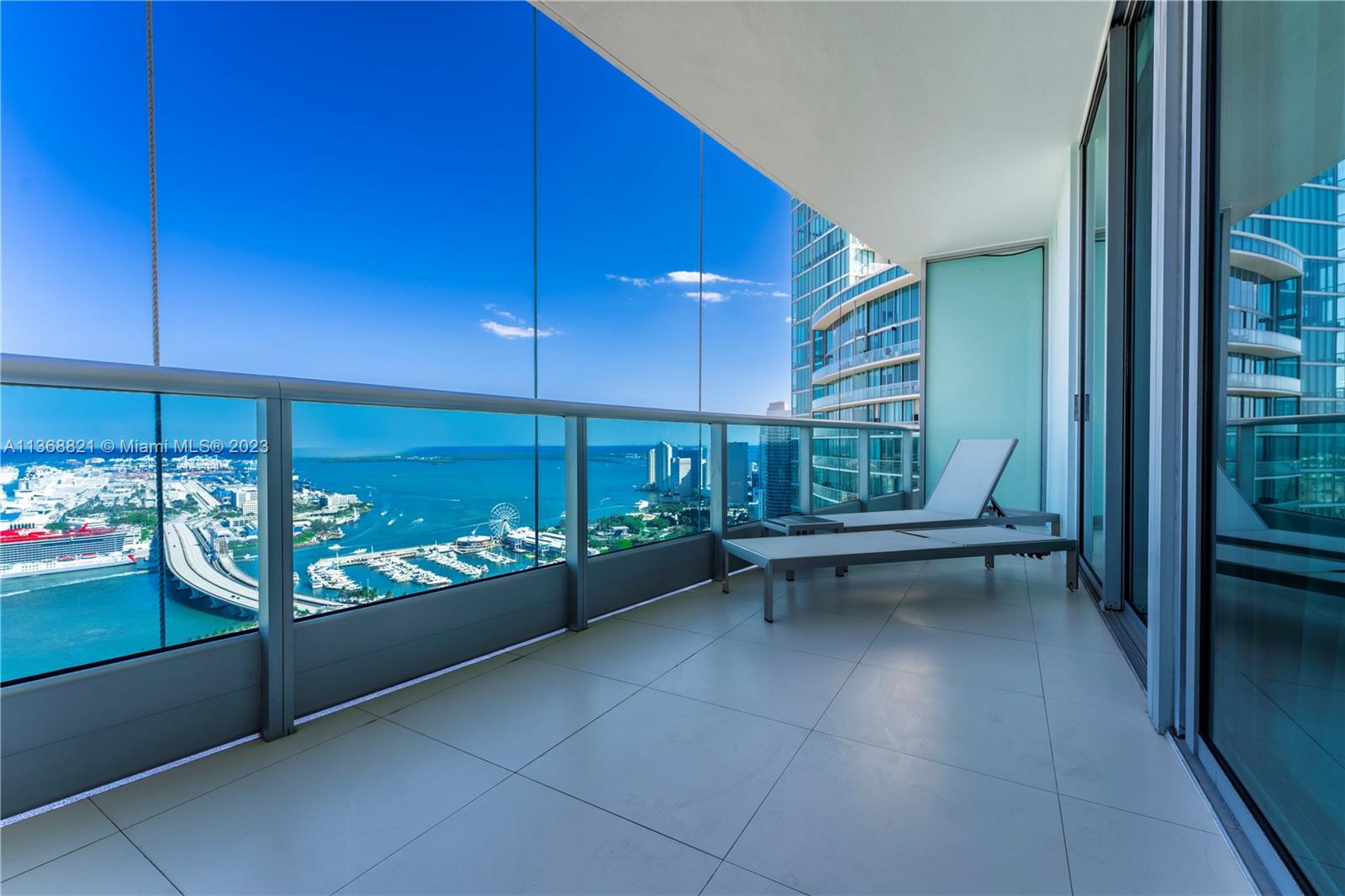 900 BISCAYNE BAY CONDO - Residential Lease