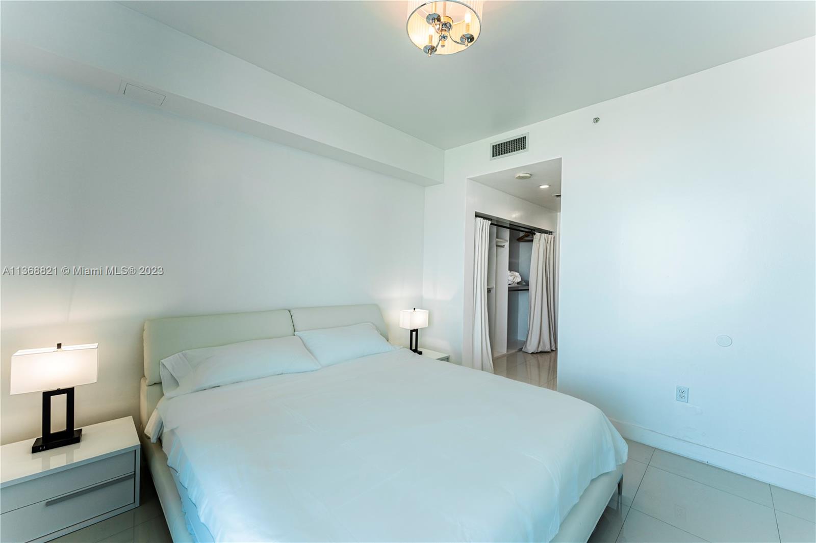 900 BISCAYNE BAY CONDO - Residential Lease