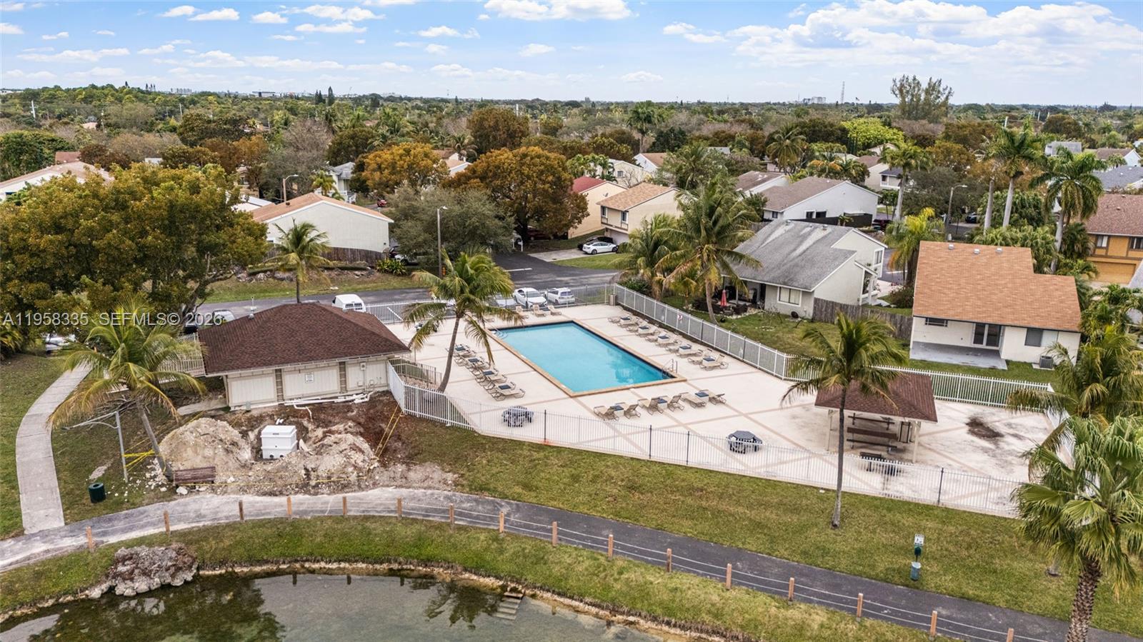 LAKES BY THE BAY SEC 3 - Residential