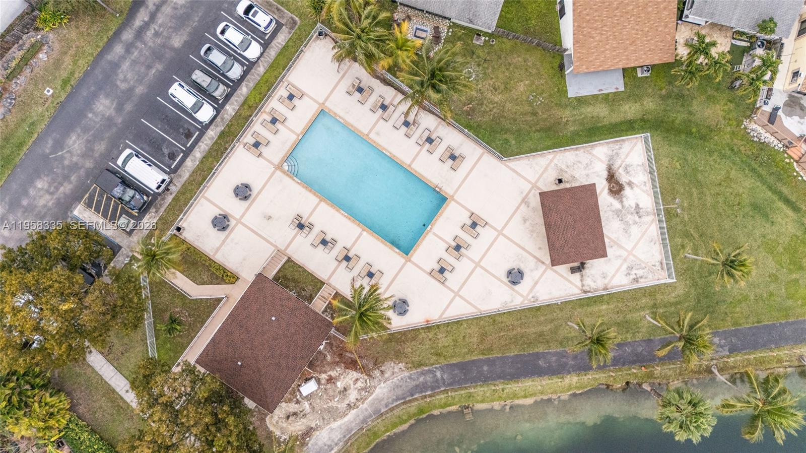 LAKES BY THE BAY SEC 3 - Residential