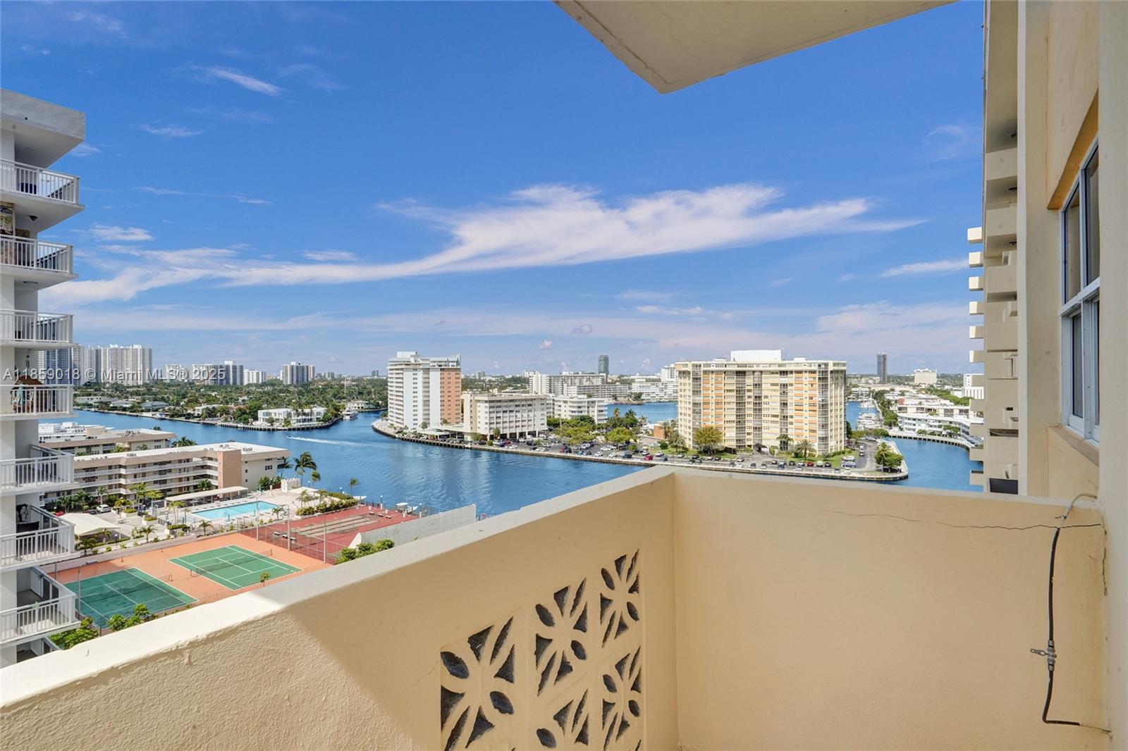 1833 S Ocean Dr 1402