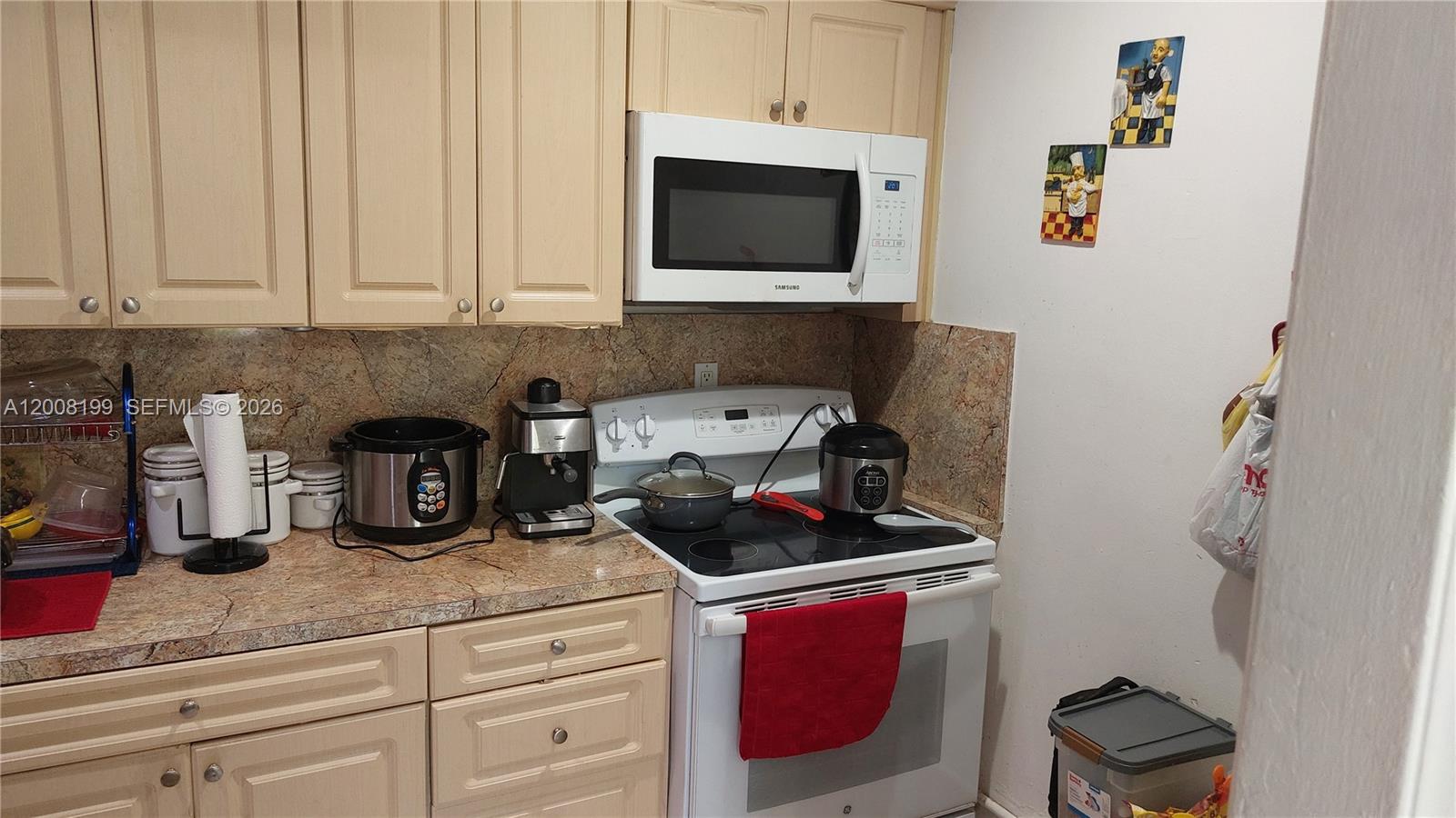 CORAL NOOK - Residential