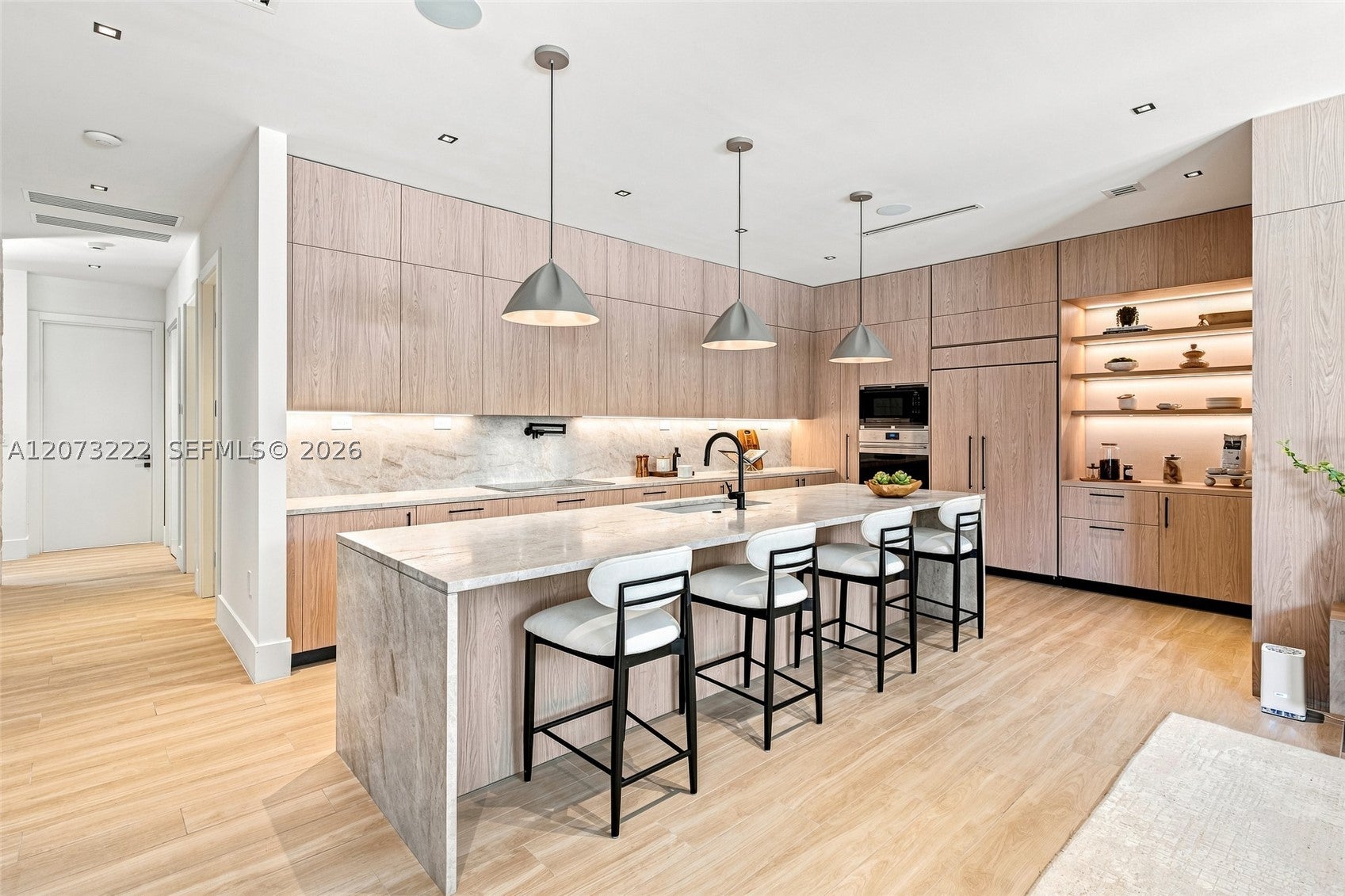 7840 SW 98th St, Miami, FL, 33156/$4,650,000 1 7840 SW 98th St