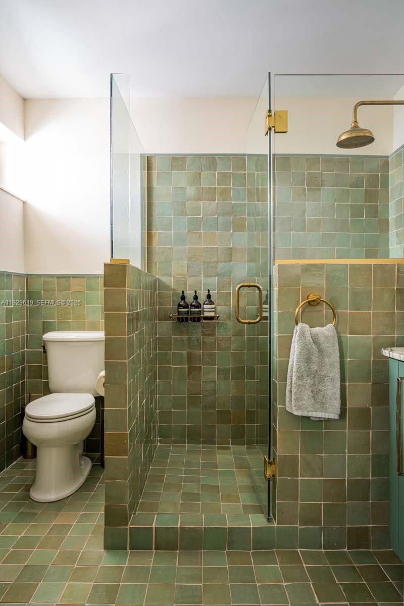 BELLE TOWERS CONDO - Residential Lease