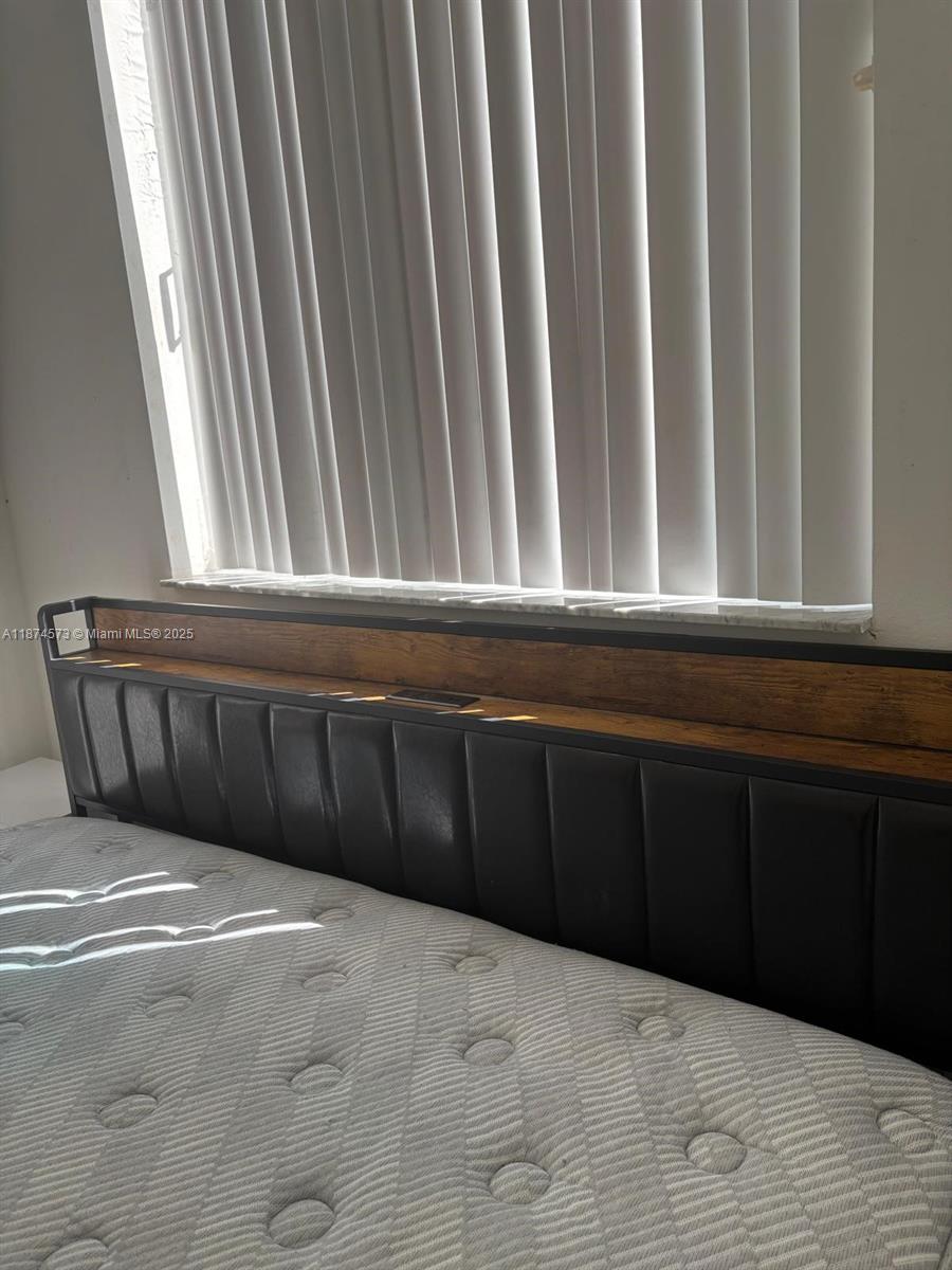 VENTURE AT AVENTURA EAST - Residential Lease