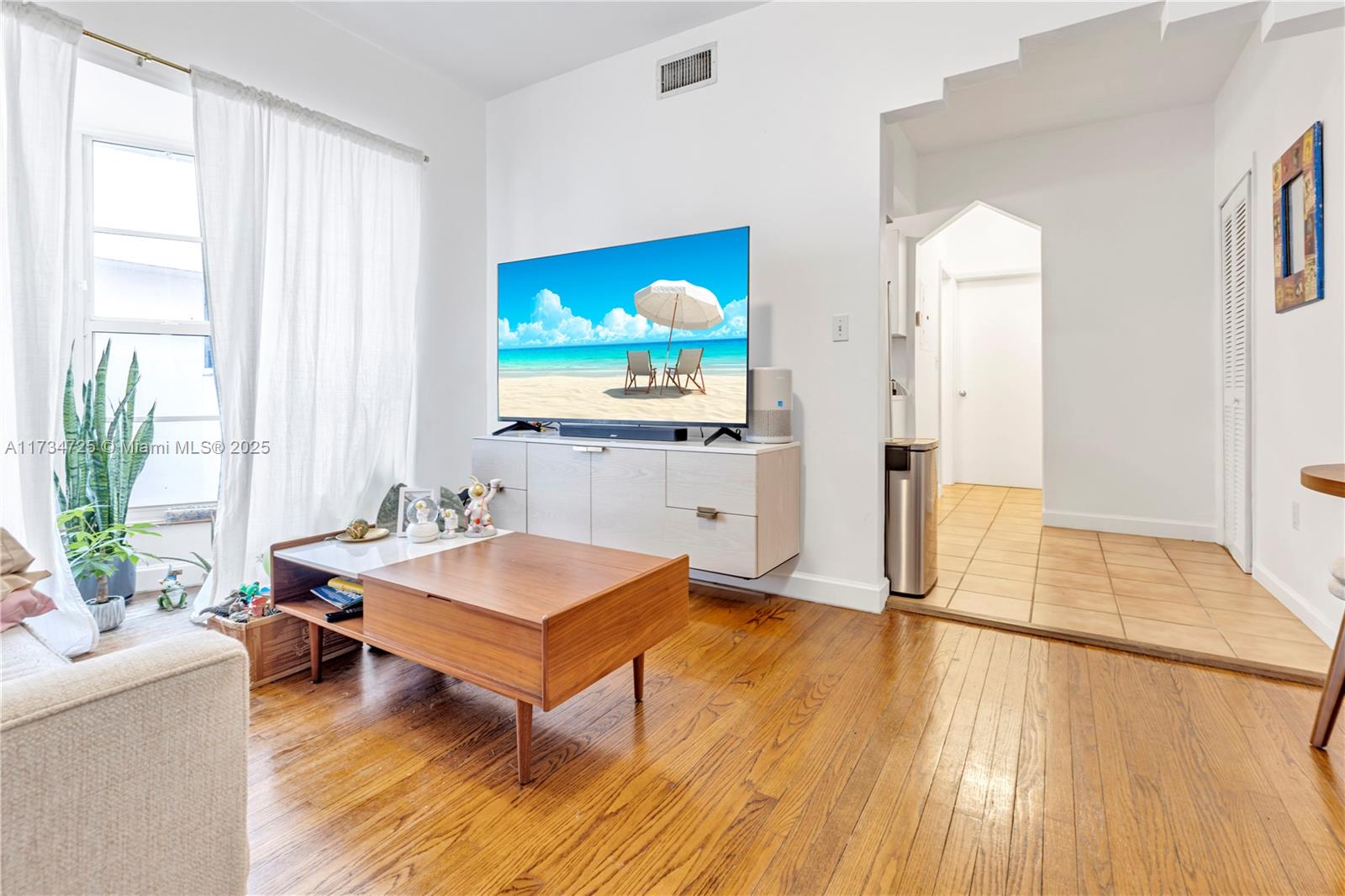 THE CHELSEA CONDO - Residential
