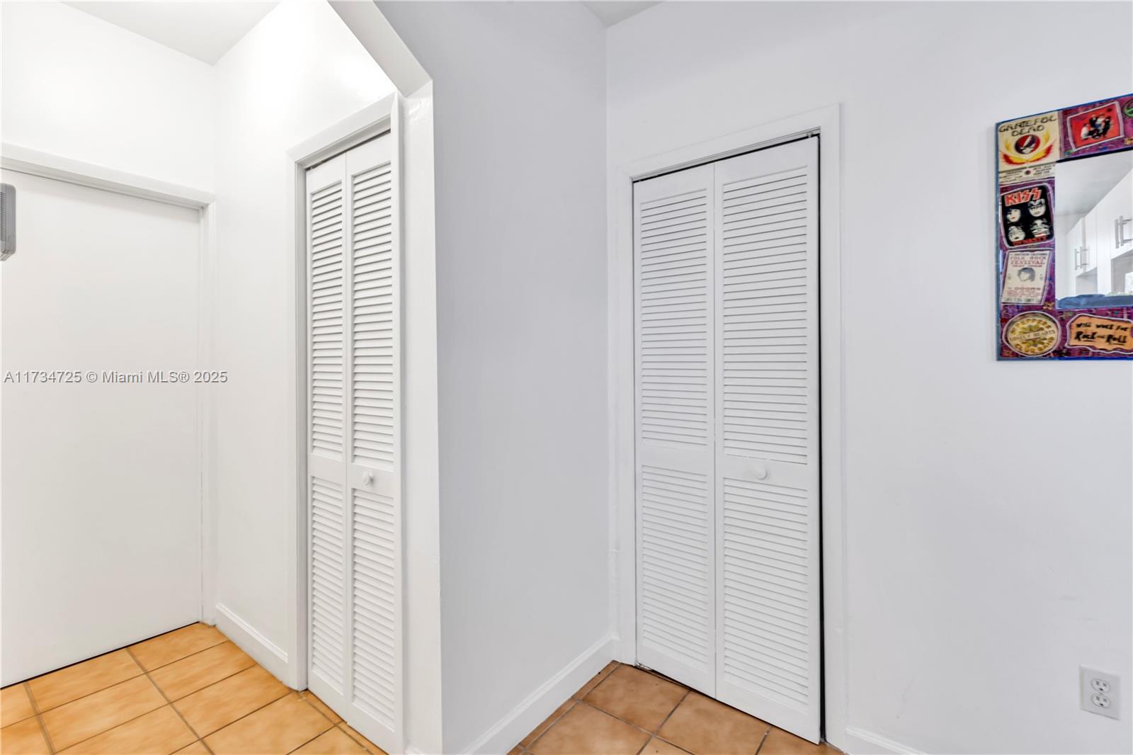 THE CHELSEA CONDO - Residential