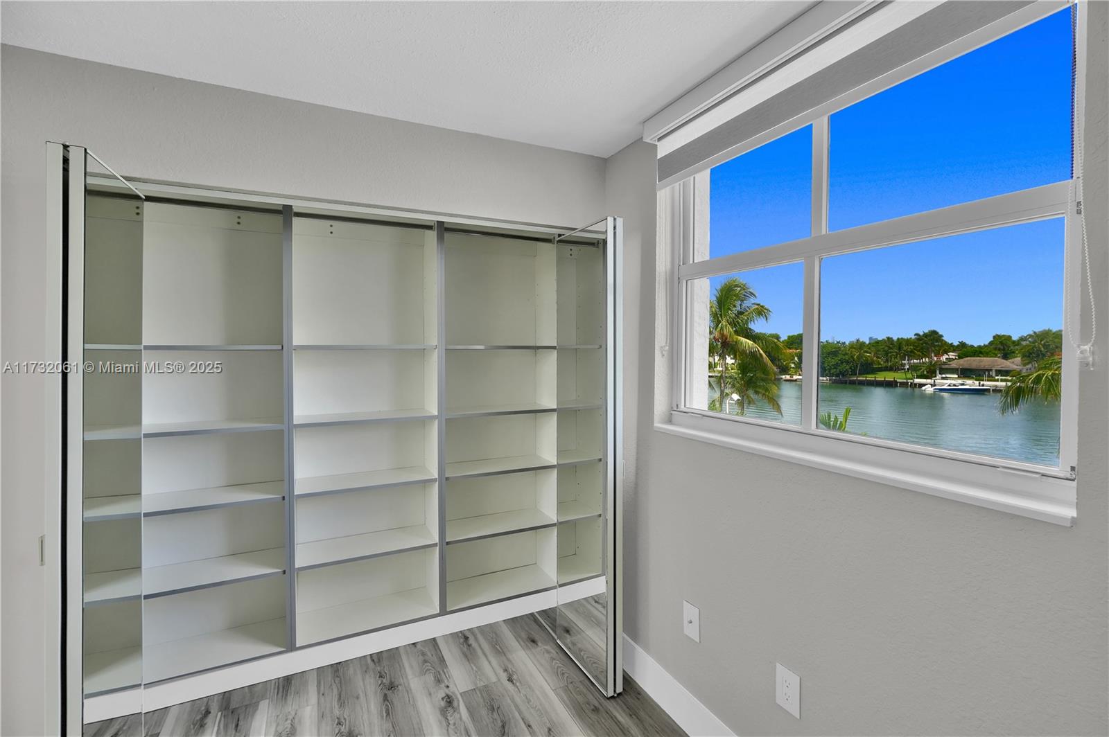 LA RIVE GAUCHE CONDO - Residential