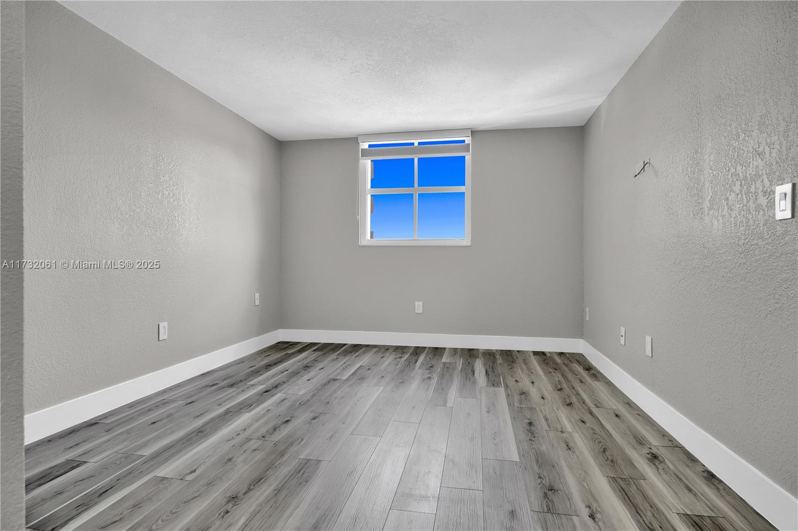 LA RIVE GAUCHE CONDO - Residential