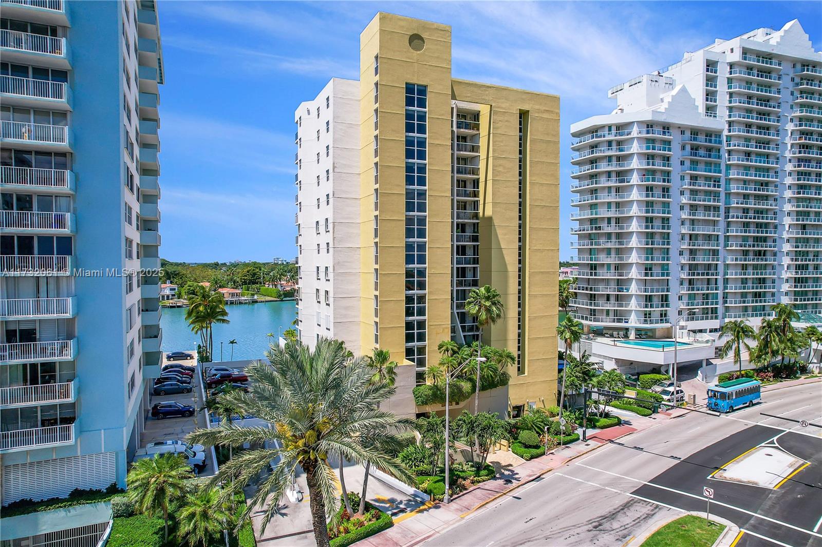 LA RIVE GAUCHE CONDO - Residential