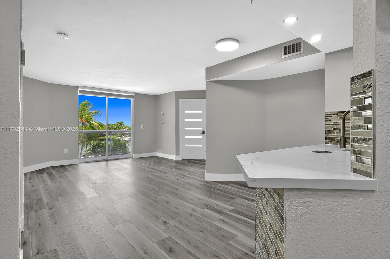 LA RIVE GAUCHE CONDO - Residential