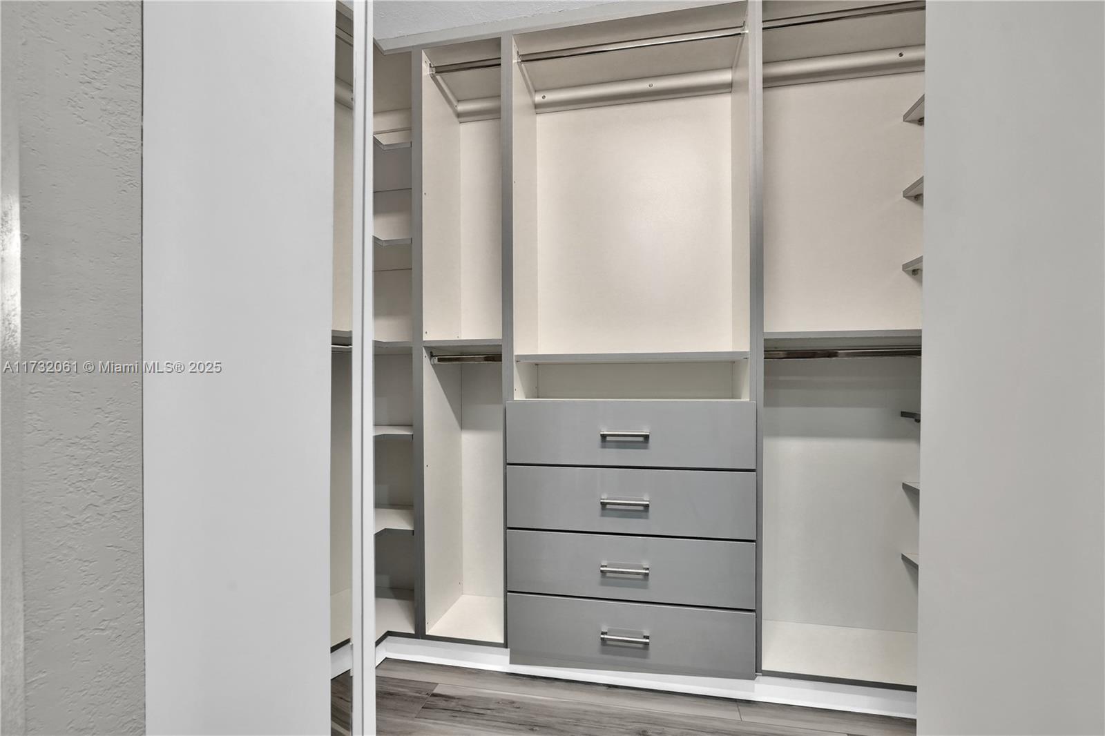 LA RIVE GAUCHE CONDO - Residential