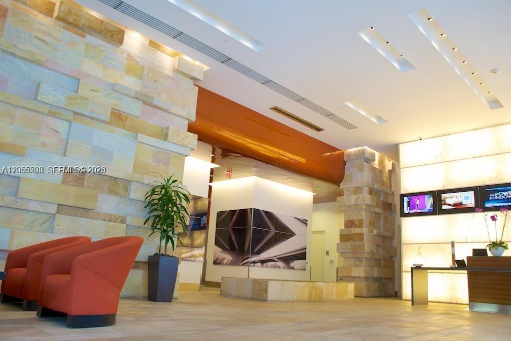 500 Brickell Ave 3008