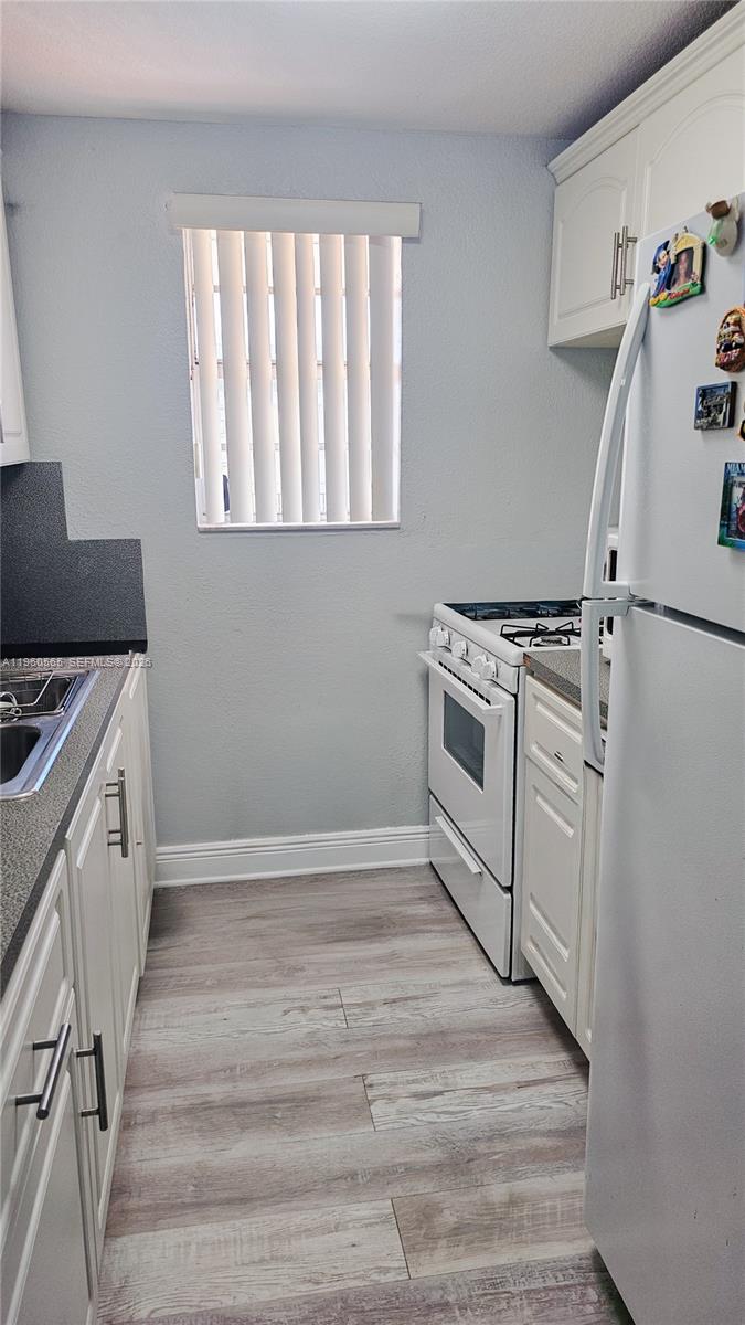 BIRD ROAD CONDO - Residential