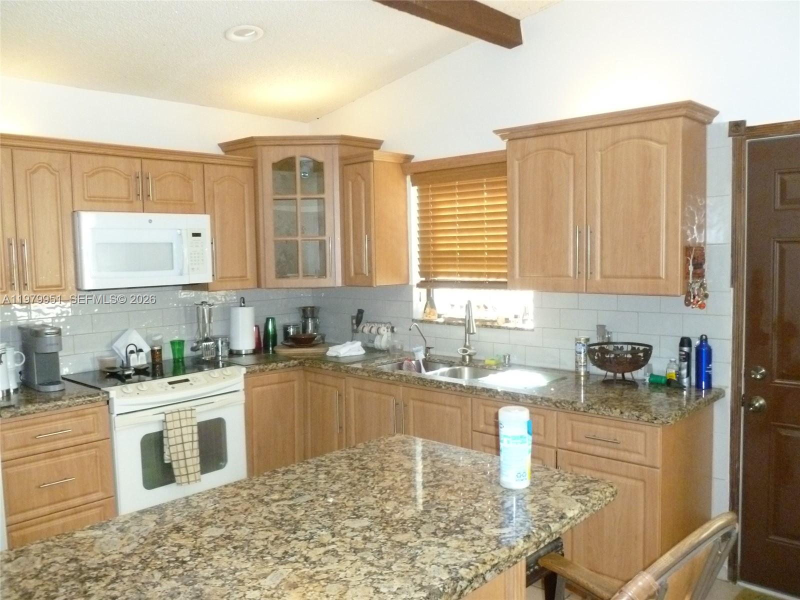 GRAPELAND HEIGHTS - Residential