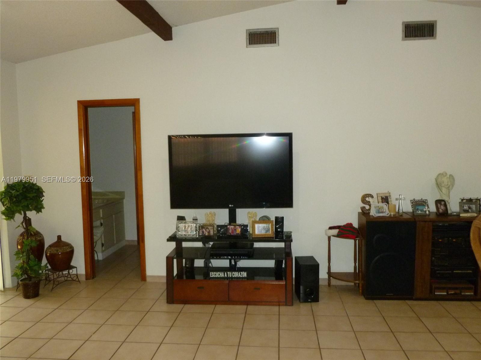 GRAPELAND HEIGHTS - Residential