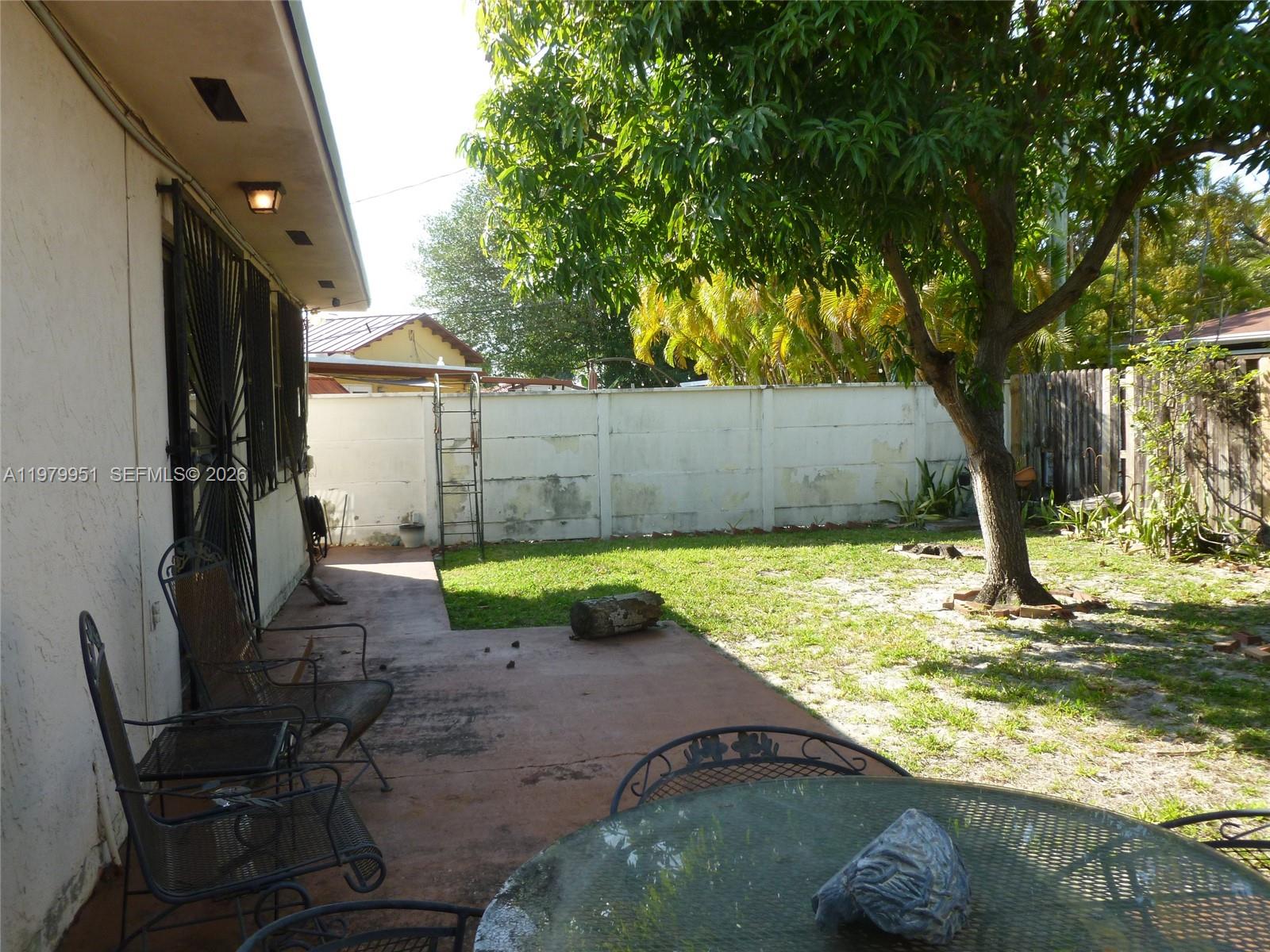 GRAPELAND HEIGHTS - Residential