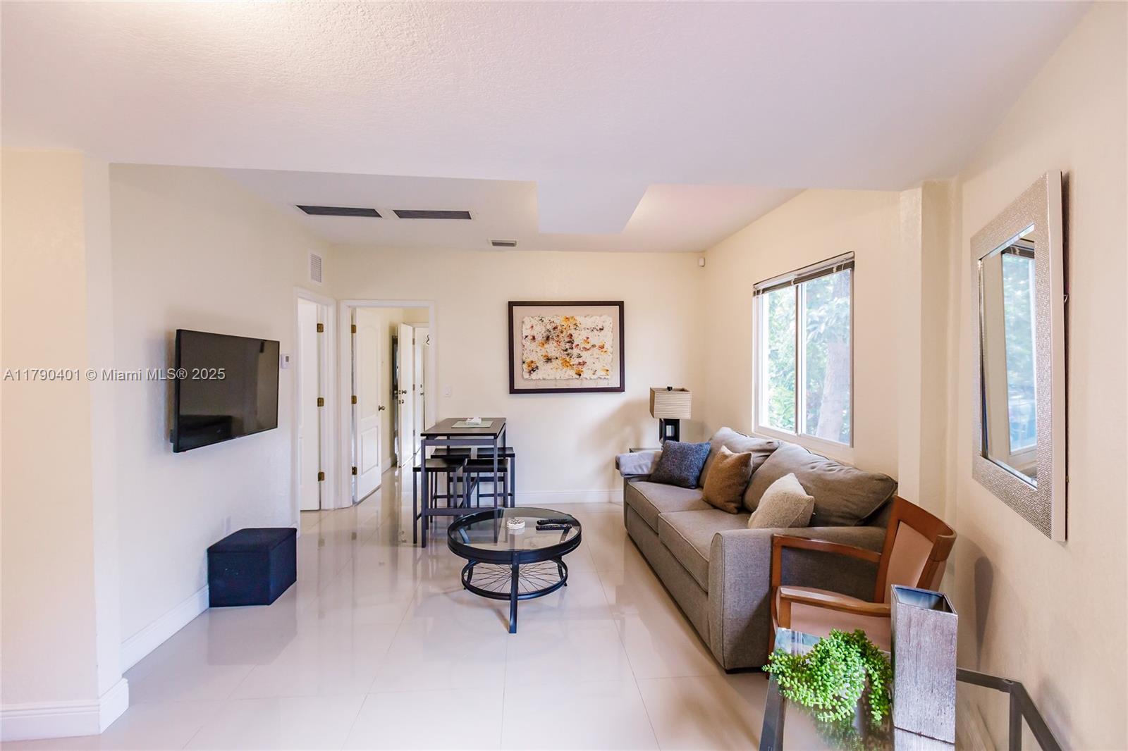 Rental Property at 518 Sw 15th Ave 2, Miami, Broward County, Florida - Bedrooms: 1 
Bathrooms: 1  - $2,000 MO.