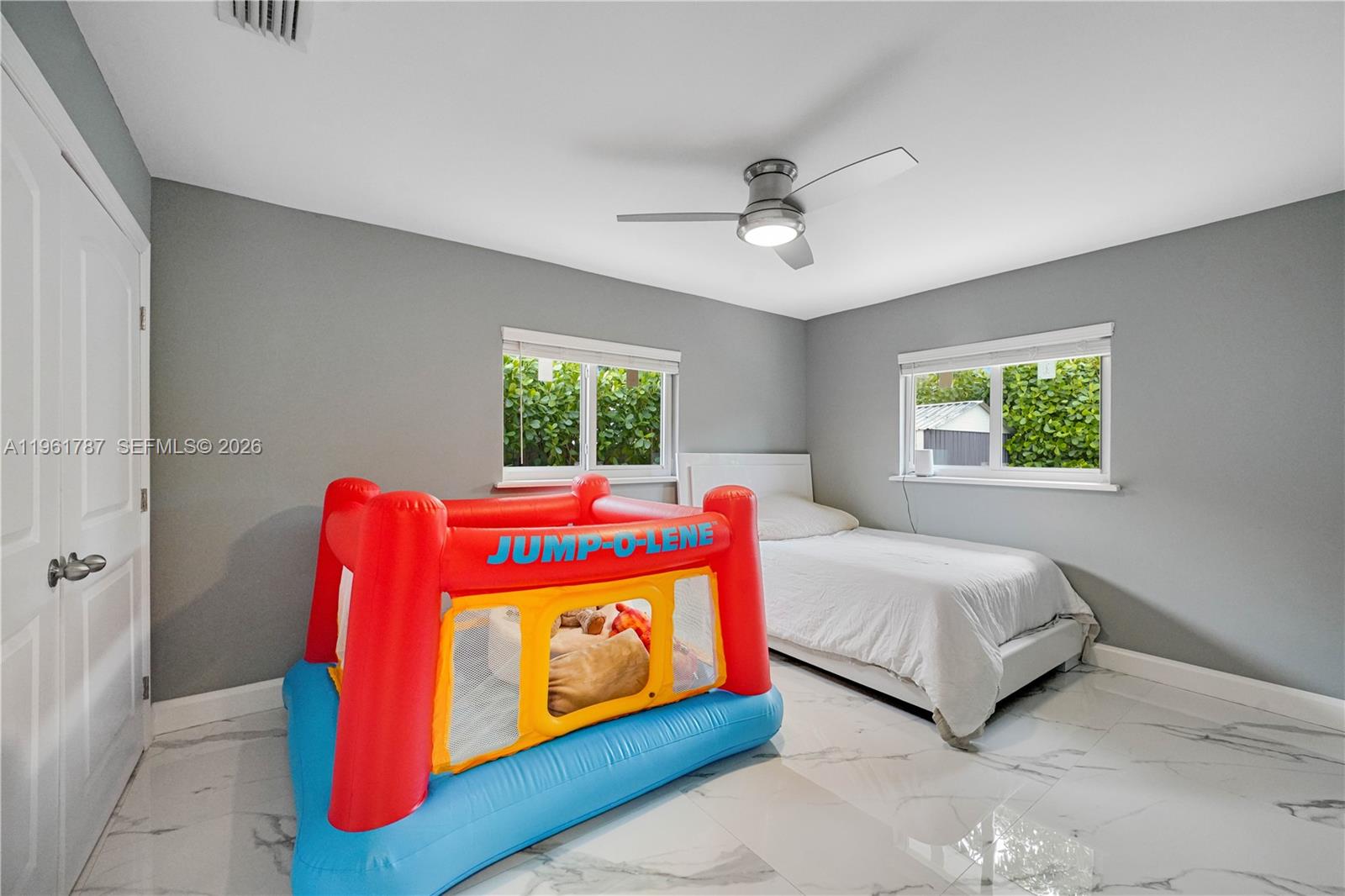 FOREST HILLS - Residential