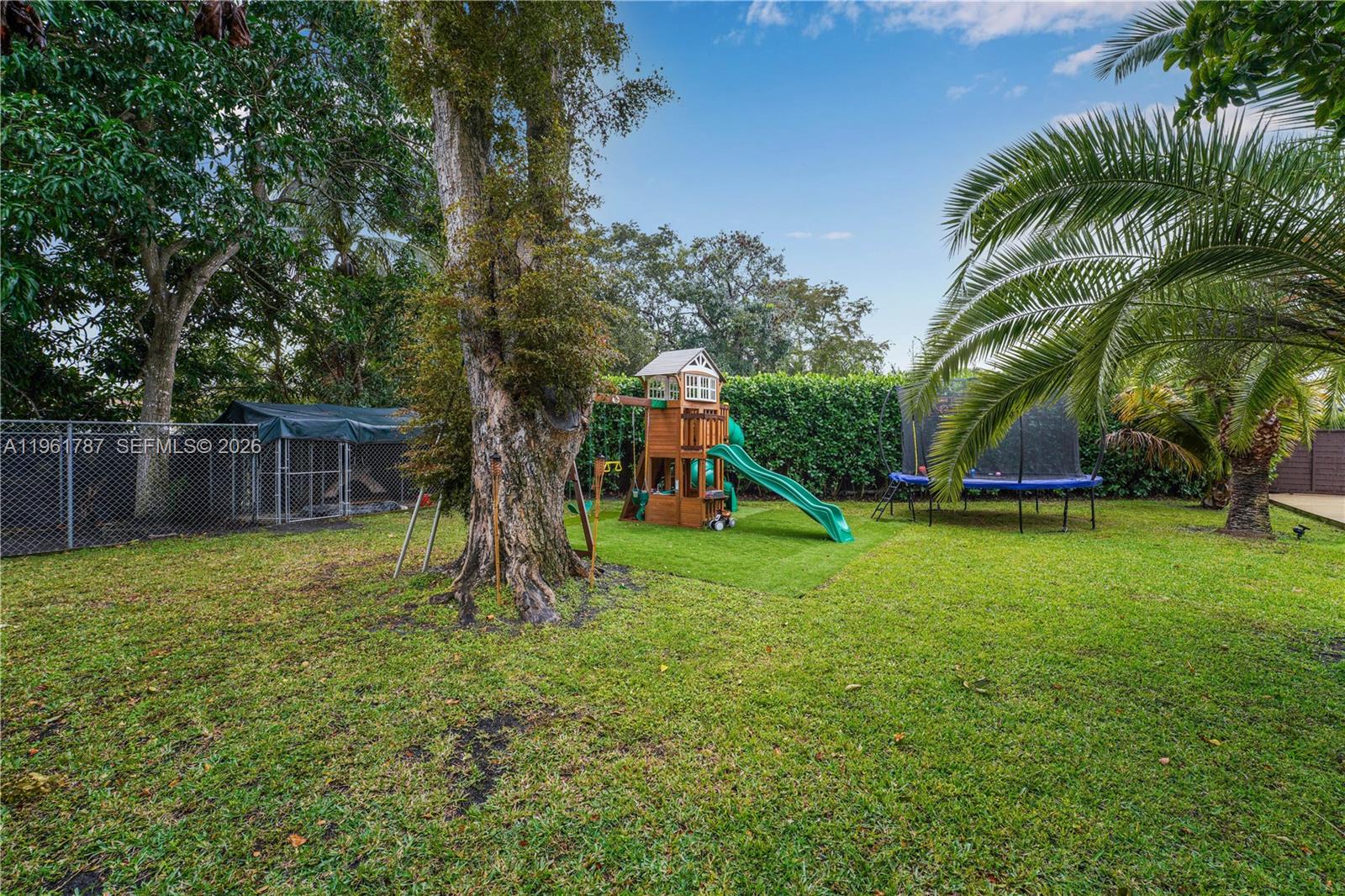 FOREST HILLS - Residential