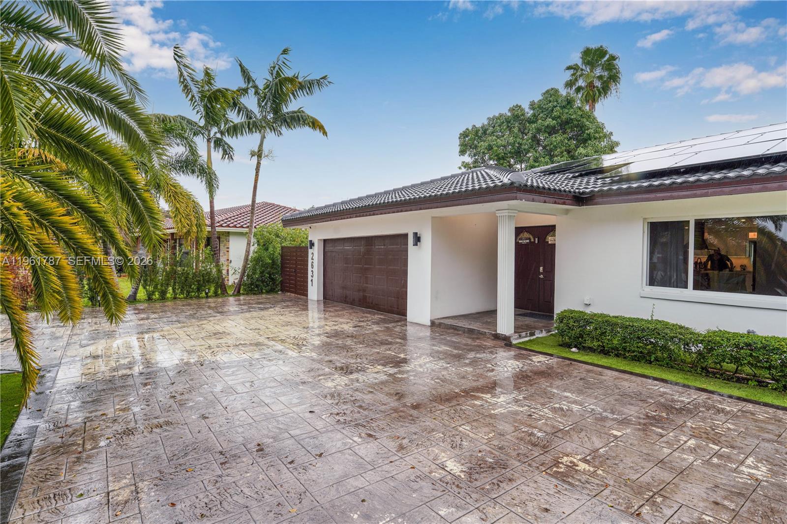 FOREST HILLS - Residential