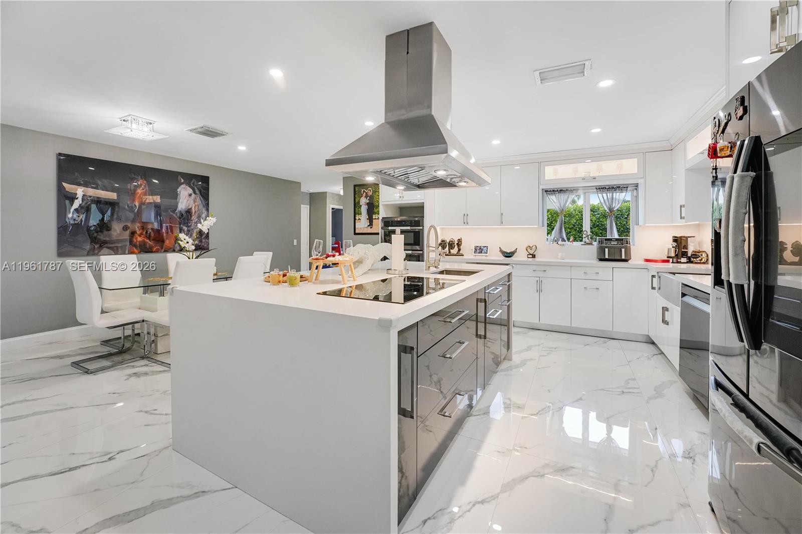 FOREST HILLS - Residential