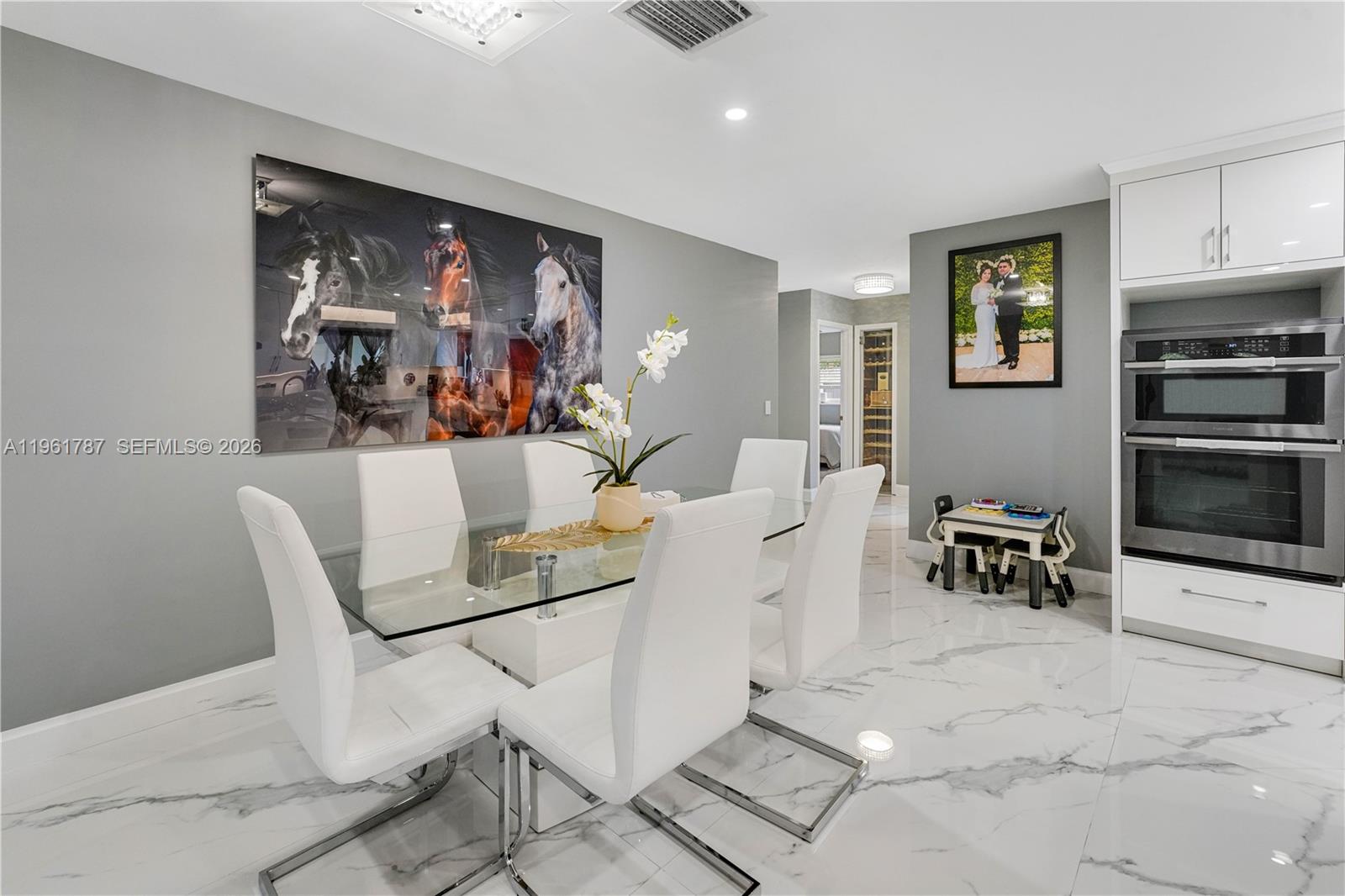 FOREST HILLS - Residential