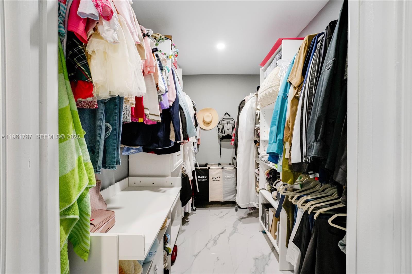 FOREST HILLS - Residential