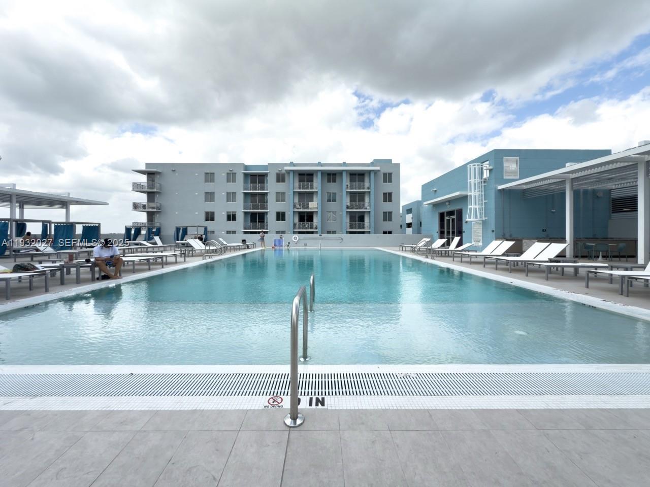 MIDTOWN DORAL CONDO 4 - Residential