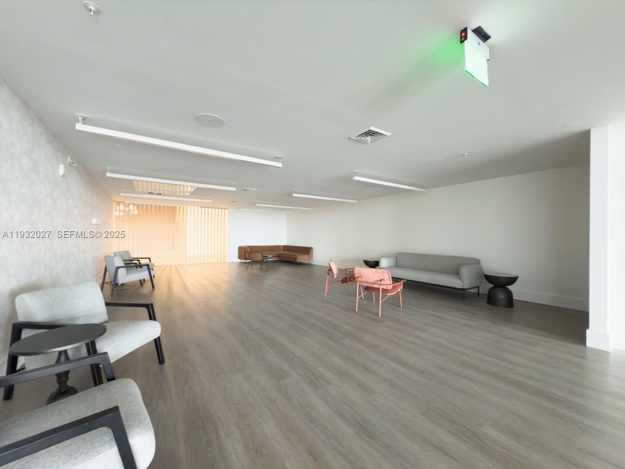 MIDTOWN DORAL CONDO 4 - Residential