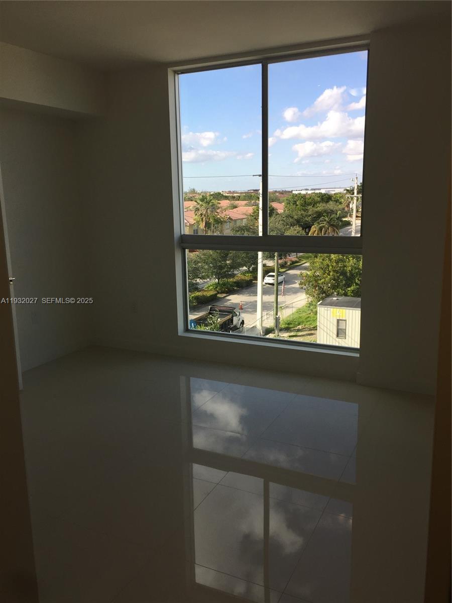 MIDTOWN DORAL CONDO 4 - Residential