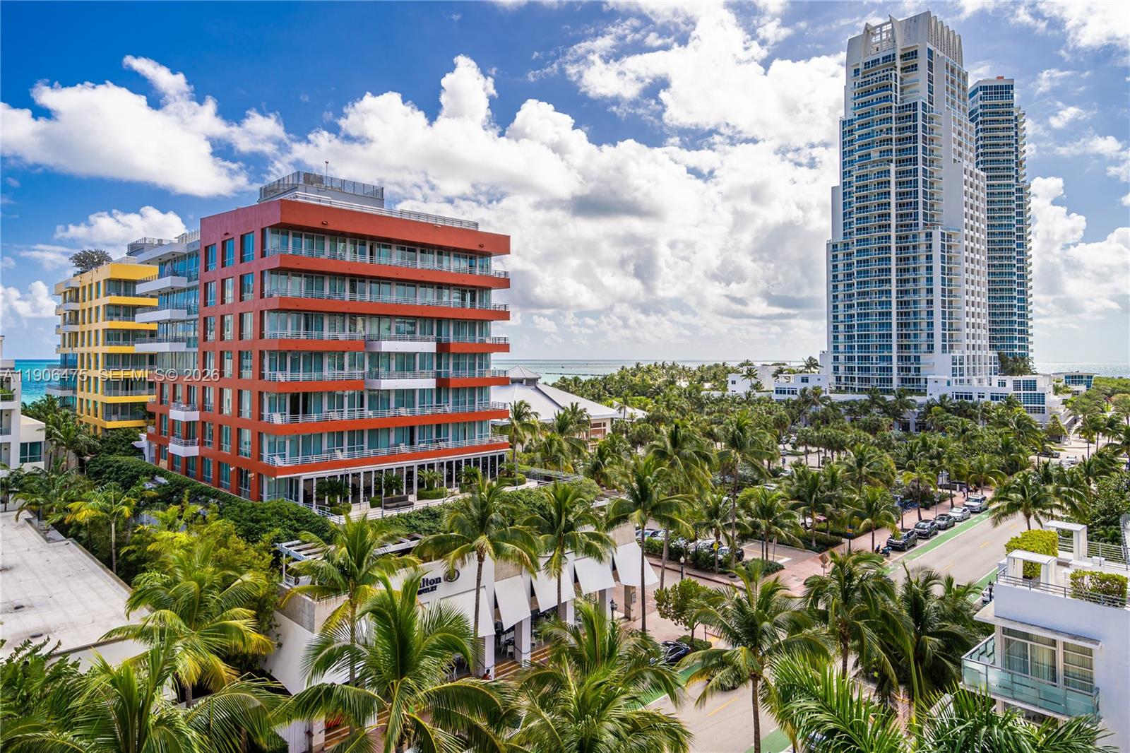 GLASS 120 CONDO - Residential