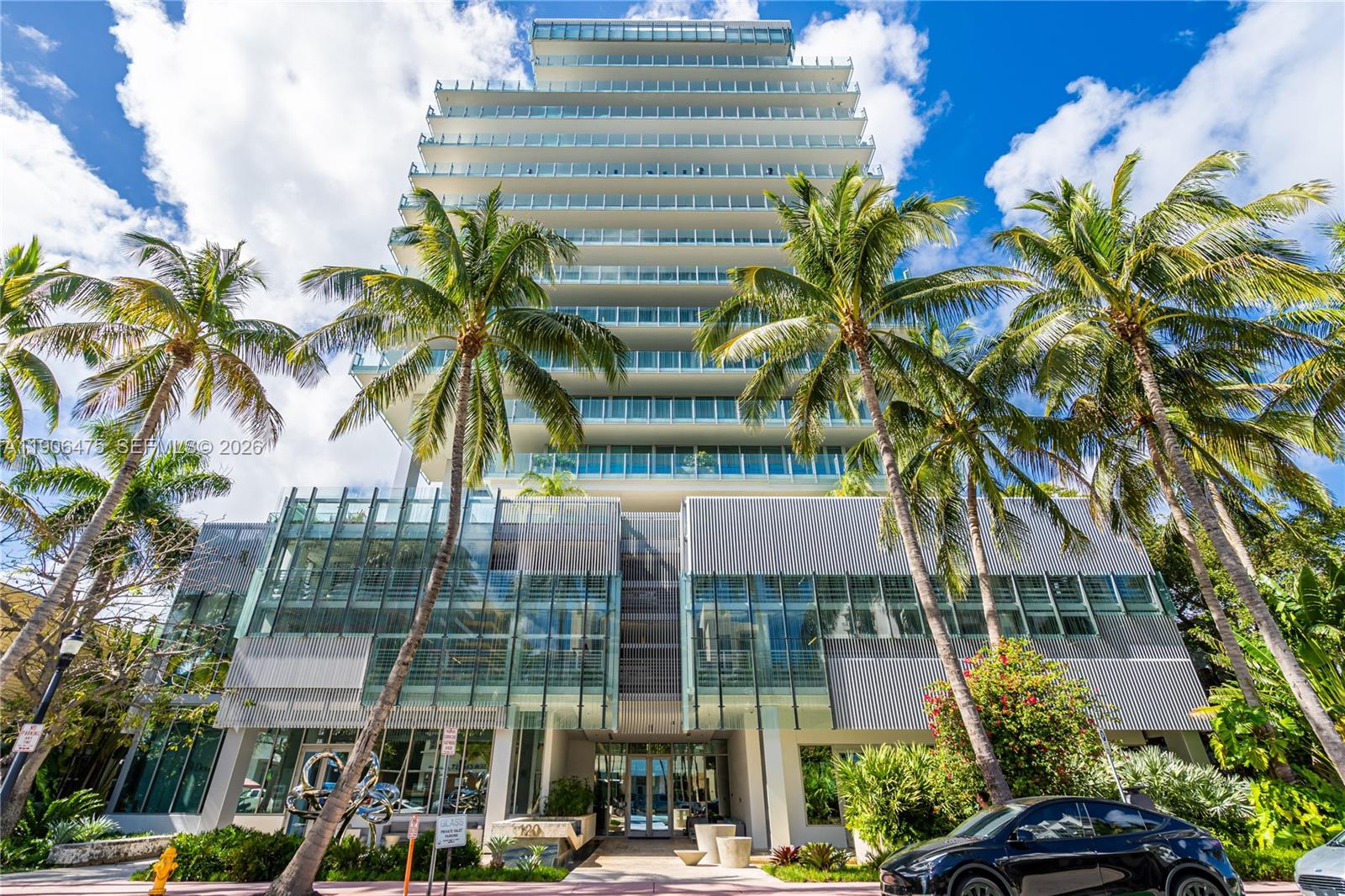 120 Ocean Dr 700