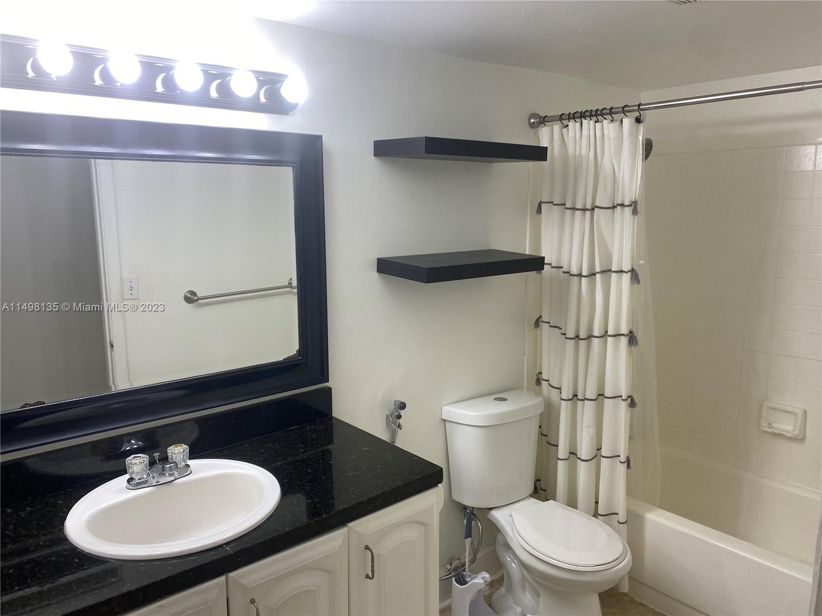 DORAL PARK C CLUB VILLAS - Residential Lease
