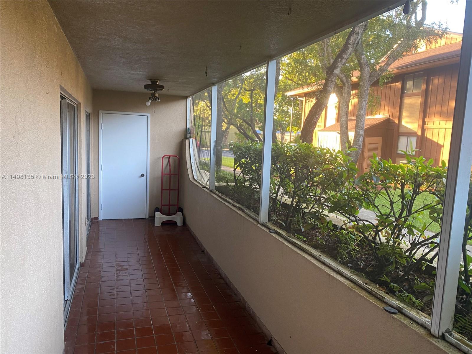 DORAL PARK C CLUB VILLAS - Residential Lease