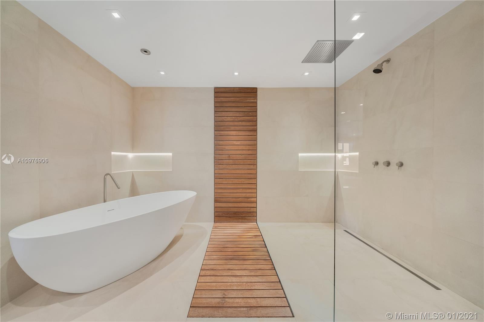 AQUA AT ALLISON ISLAND - Residential