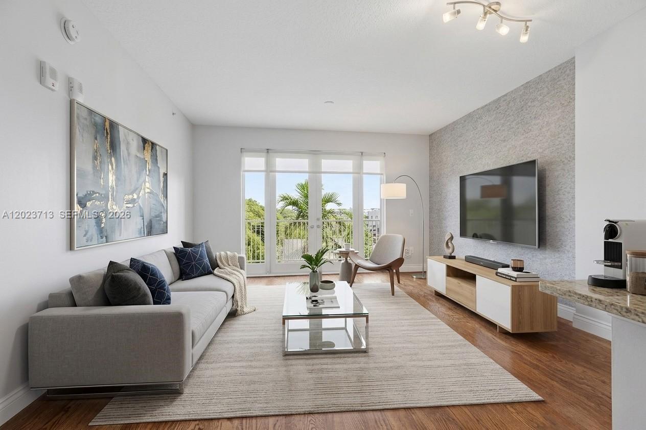 GROVE GARDEN RESIDENCES - Residential