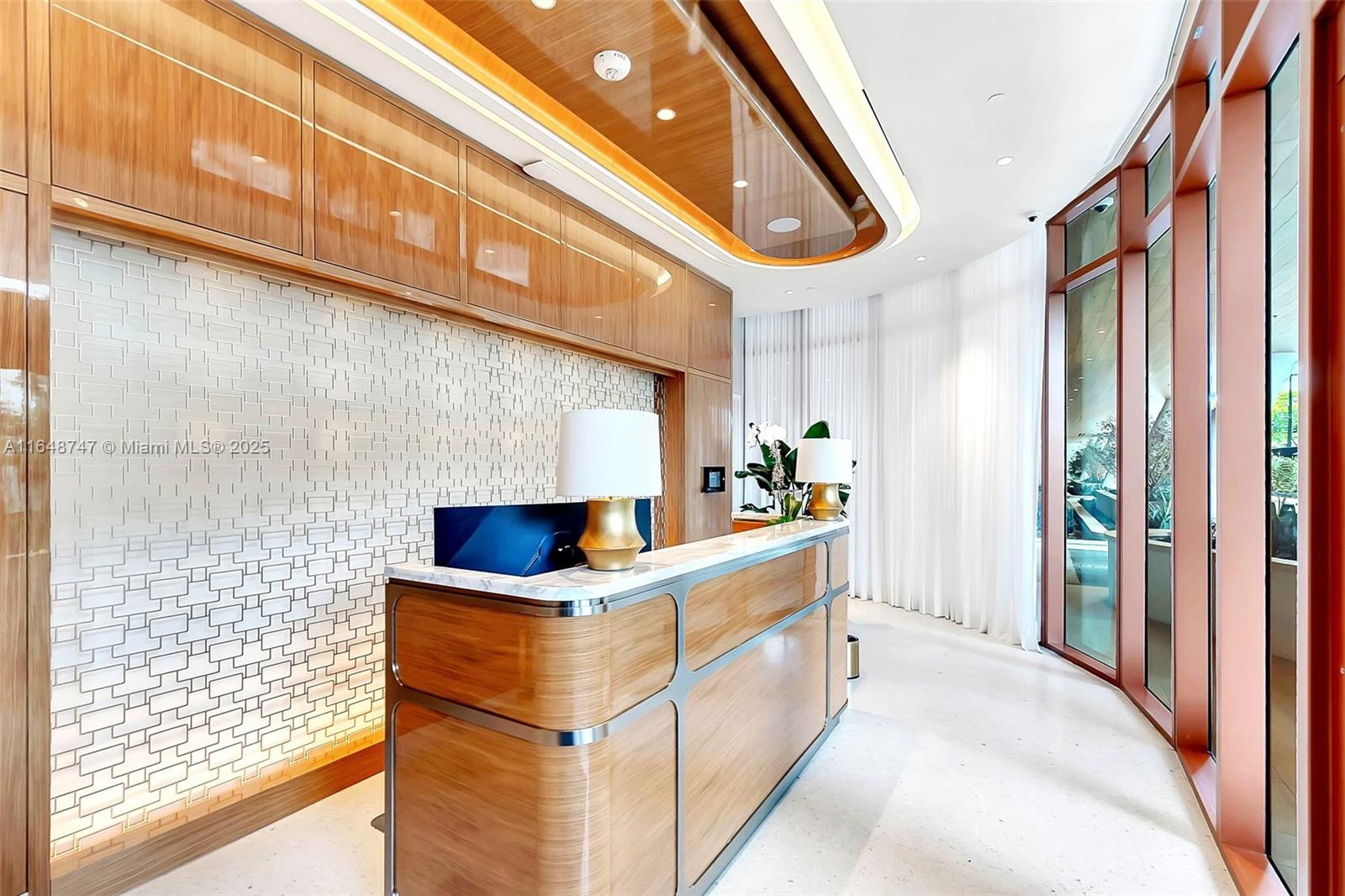 RHODES AMD NEW BISC - Residential